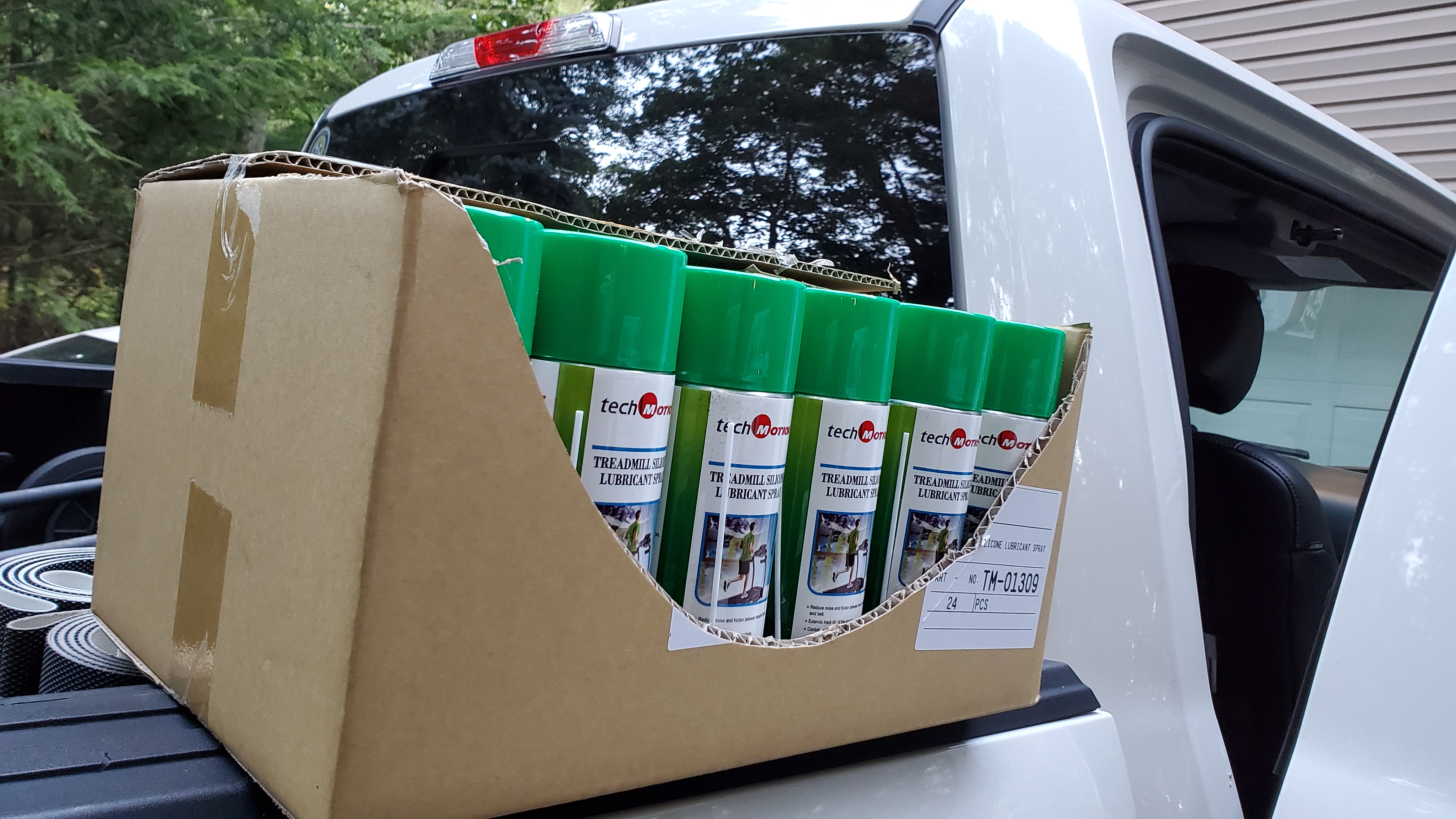 Treadmill Lube - 100% Silicone treadmill Lubricant Spray TM-01309 Used for garage door, door hinges Treadmill Lube - 100% Silicone treadmill Lubricant Spray TM-01309 Used for garage door, door hinges
